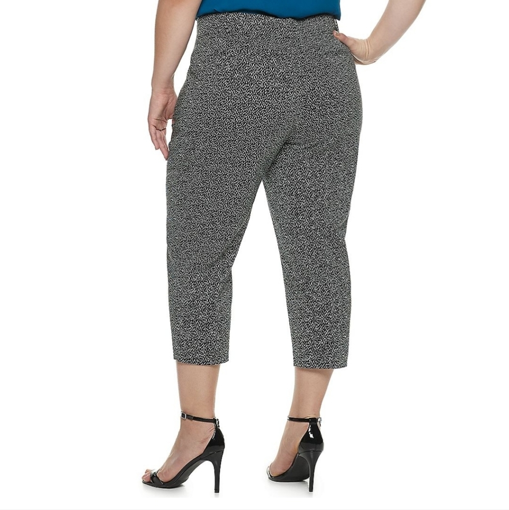 NWT Apt. 9 Torie Plus Size Capri Dress Pants - Black Flecks - Size: 20W